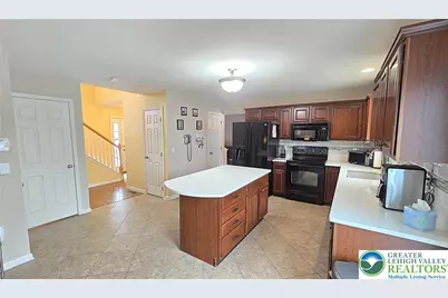 4513 Troxell Drive, Whitehall, PA 18052 - Photo 13