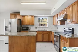 1 Lincoln Pl, Whitehall, PA 18052 - Photo 9