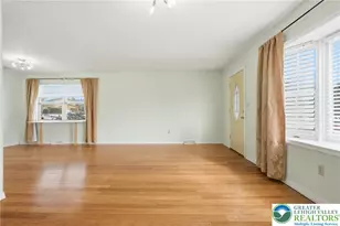 1 Lincoln Pl, Whitehall, PA 18052 - Photo 5