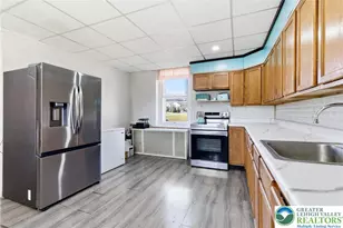 2786 Stadium Dr, South Whitehall Township, PA 18069 - Photo 13