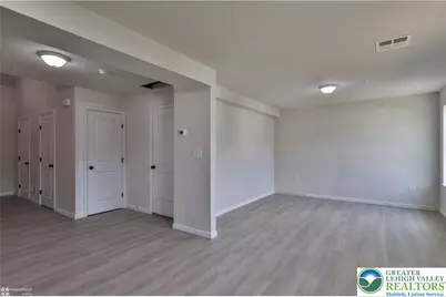 665 Sipos, Northampton Township, PA 18067 - Photo 7