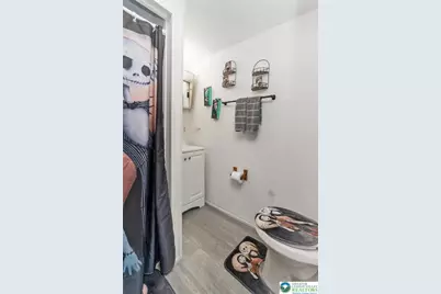 1048 Cedar Street, Laurys Station, PA 18059 - Photo 15