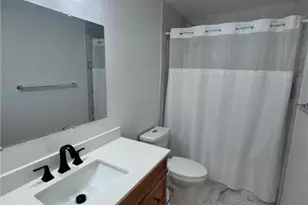 1015 S Front St, Allentown, PA 18103 - Photo 17