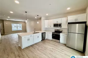 1411 Greenview Dr, Bethlehem, PA 18018 - Photo 3