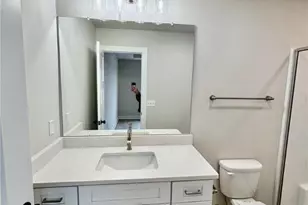 1411 Greenview Dr, Bethlehem, PA 18018 - Photo 11