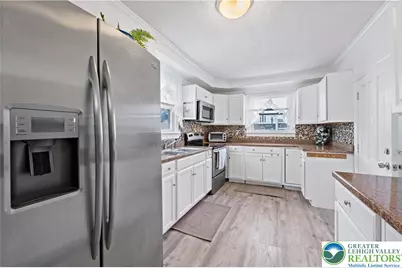 614 W Wilkes Barre Street, Easton, PA 18042 - Photo 5