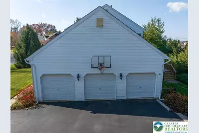 3707 Oakwood Trail, Allentown, PA 18103 - Photo 3