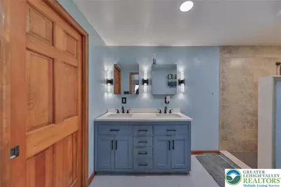 257 Hoffman Road, Wind Gap, PA 18091 - Photo 7