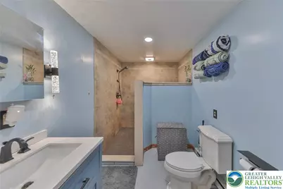 257 Hoffman Road, Wind Gap, PA 18091 - Photo 9