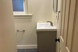 915 N 4th St, Allentown, PA 18102 - Photo 15