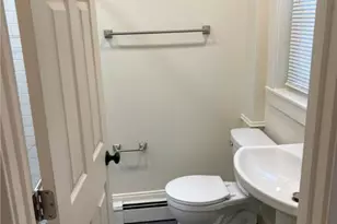 915 N 4th St, Allentown, PA 18102 - Photo 7