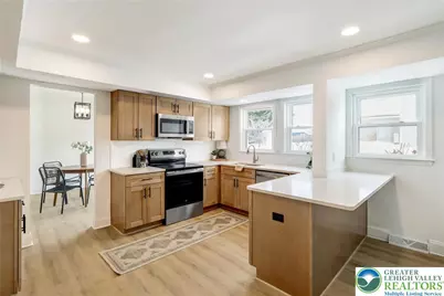 7908 Woodsbluff Run, Fogelsville, PA 18051 - Photo 7