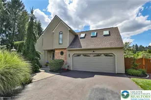 2821 Center St, Bethlehem City, PA 18017 - Photo 3