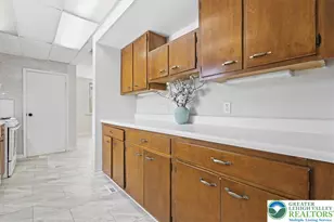 1437 Courtright Ave, Hellertown, PA 18055 - Photo 9