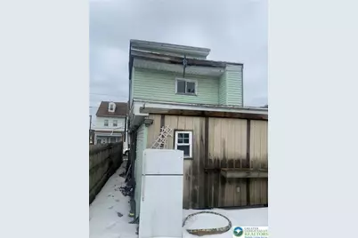 227 Chestnut Street, Shenandoah, PA 17976 - Photo 3