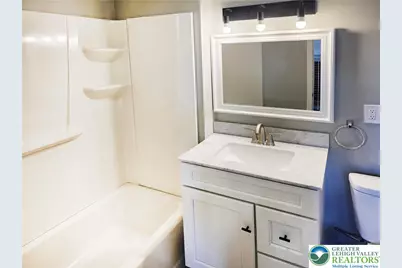 1401 Broadway #6, Fountain Hill, PA 18015 - Photo 5