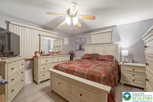 1390 Oakwood Dr, Hanover Twp, PA 18017 - Photo 15