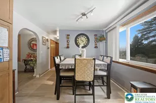 1390 Oakwood Dr, Hanover Twp, PA 18017 - Photo 13