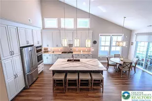 3814 Victors Way, Easton, PA 18045 - Photo 5