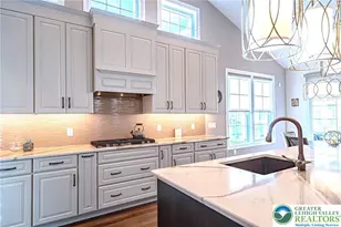 3814 Victors Way, Easton, PA 18045 - Photo 7