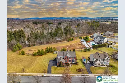 1919 Pembrooke, Lower Macungie Township, PA 18062 - Photo 5