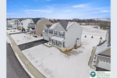 5037 Lilac Drive, North Whitehall Twp, PA 18078 - Photo 3