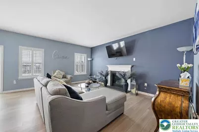 5037 Lilac Drive, North Whitehall Twp, PA 18078 - Photo 9