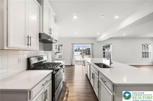 1079 Woodmont Ln, Northampton Boro, PA 18032 - Photo 9