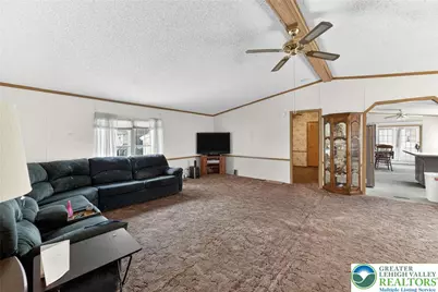 182 Greenbriar Drive S, East Allen Township, PA 18014 - Photo 3