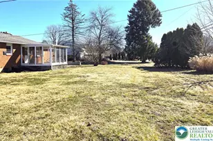 1655 Chippendale Cir, Hanover Twp, PA 18017 - Photo 5