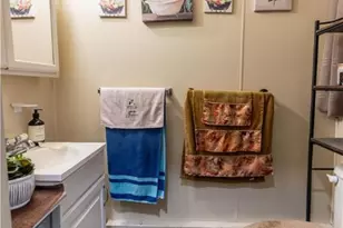 920 S 8th St, Allentown, PA 18103 - Photo 17