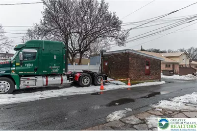 920 S 8th Street, Allentown, PA 18103 - Photo 39