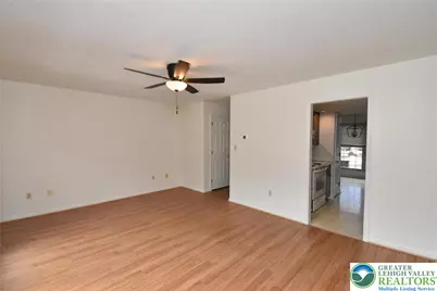 553 Ponds Edge Lane, Allentown City, PA 18104 - Photo 5