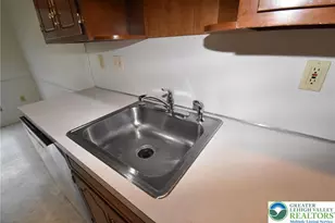 553 Ponds Edge Ln, Allentown, PA 18104 - Photo 11