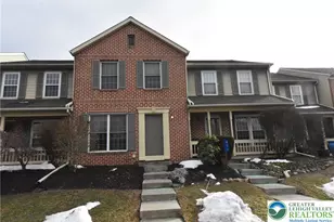 553 Ponds Edge Ln, Allentown, PA 18104 - Photo 3