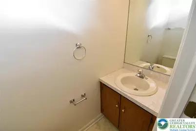 553 Ponds Edge Lane, Allentown City, PA 18104 - Photo 13