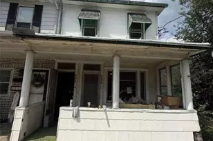 146 E Center, Nesquehoning, PA 18240 - Photo 1