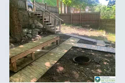 421 E Railroad Street, Nesquehoning, PA 18240 - Photo 3