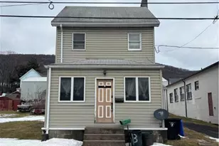 613 William St, Pen Argyl, PA 18072 - Photo 1