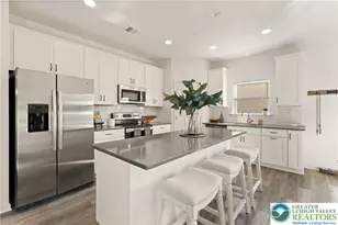 4 Lone Fox Ln, Easton, PA 18045 - Photo 11