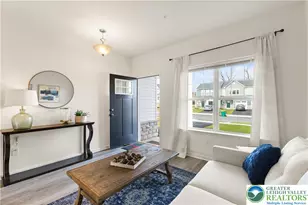 4 Lone Fox Ln, Easton, PA 18045 - Photo 5