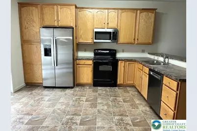 521 Kemmerer Lane, Allentown, PA 18104 - Photo 3