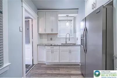 1729 Greenleaf Street, Allentown, PA 18104 - Photo 9