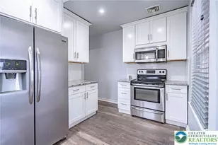 1729 Greenleaf St, Allentown, PA 18104 - Photo 11