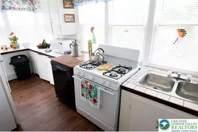 615 W Wilkes Barre, Easton, PA 18042 - Photo 17