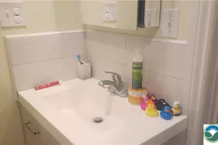 215 N 10th St, Allentown, PA 18102 - Photo 5