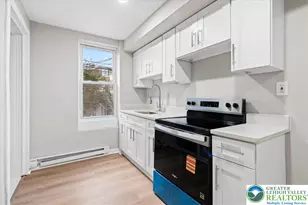 1142 Spring Garden St, Allentown City, PA 18102 - Photo 3