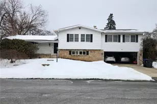 811 S Glenwood, Allentown, PA 18103 - Photo 3