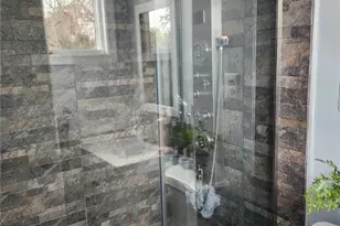 811 S Glenwood, Allentown, PA 18103 - Photo 25