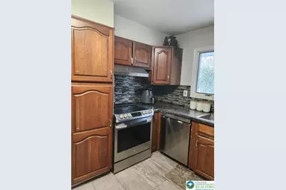 811 S Glenwood, Allentown, PA 18103 - Photo 9